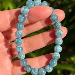 8mm stretchable‎ high quality kyanite bracelet